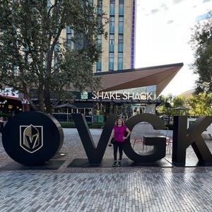 Meet your Posher, Veronica